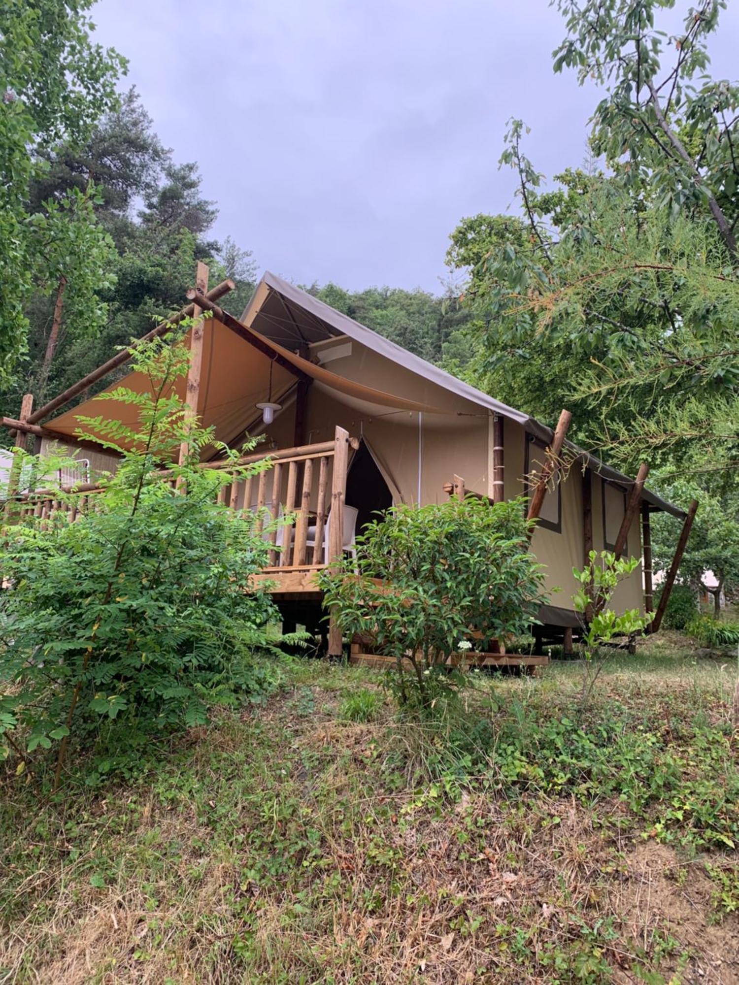 Camping Calme Et Nature Iserand Vion  Kültér fotó
